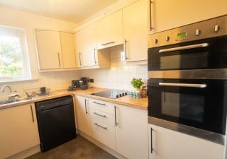 Sunset & Salt, 2 bedroom bungalow by the sea - 7