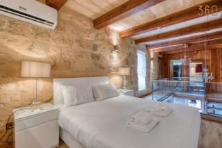 Stone Farmhouse with Private Courtyard in Qawra - 7