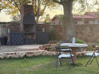 At Ease Road Lodge - Zeerust - 9