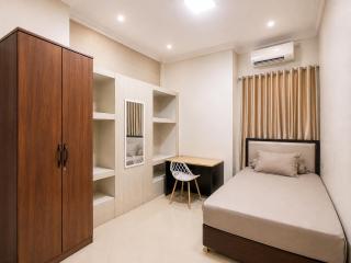 Utama Guest House Kuta Alam - 9