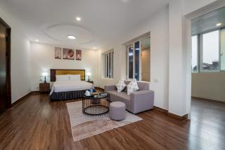 Alley Suites - 8