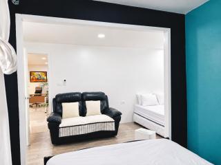Casa Pabugnaw Exclusive Vacation Home near Tagaytay - 2
