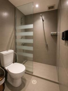 Stylish Studio with Smart Entry - 4