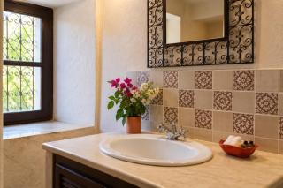 hotel arisha - 1