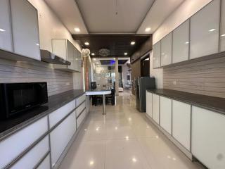 Premium 4BHK Villa Style Stay with Private Garden - 7