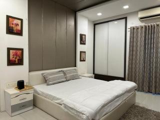 Premium 4BHK Villa Style Stay with Private Garden - 4