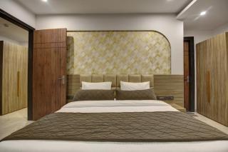 Hotel Meghana Palace - 5