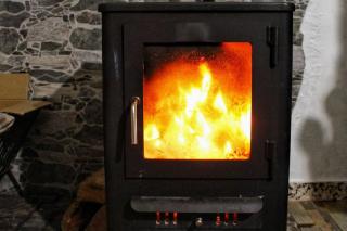 Refugio con chimenea y vistas al Montseny - 1