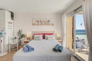 Costa Brava beach studio - 3
