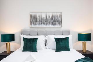 2 Bedroom Ground Floor Apartment In East Dulwich , Leisure Stays , Ideal For Long Stays Weekly & Monthly Offers - 1