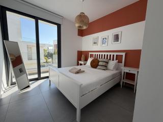 Villa Flora's 3-BR Retreat & Private Pool in Protaras - 9
