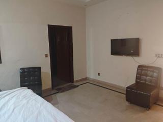 Lahore Friendship Hotel - 3