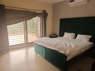 Lahore Friendship Hotel - 1