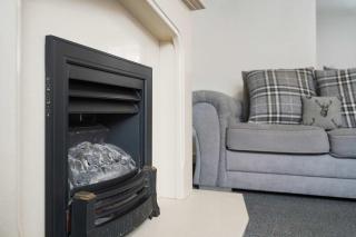 Sleek Gem Home in Houghton le Spring, Sleeps 5 - 2
