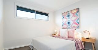 Restyled - Modern - Comfy Stay - Gilles Plain - 0