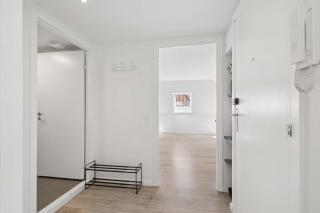 Modern apartment in central Aalborg with city views - 2