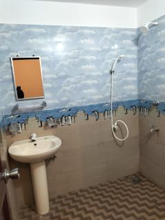 Suman Beach Rooms - 8