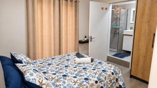 Camelia Residence - 3min Walk to Beach, AC Bedrooms, WiFi, Comfort, Modern - 4