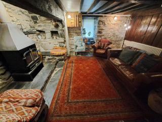 Y Cwtch - 8