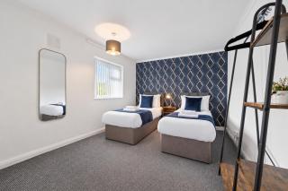 Boundary House - Huyton - Free Parking - 7