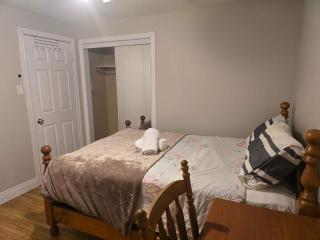 Yonge Sheppard Subway Nearby Private Room - 4