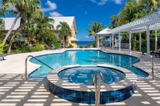 Coconut Bay Villas #113 - Ocean View 2 BR & Pool - 6