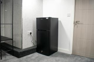 2-Bedroom with Driveway in West Yorkshire - 4