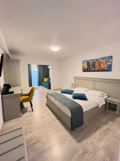 Sky Rooms - 3