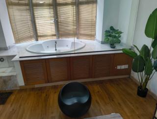 Jacuzzi POOL 3Bedroom, walk to Stadium - 8