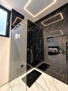 Black room e Red room - Italian Dream - 1