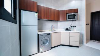 Modern Apt | Stylish Comfort Stay - 7