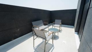 Modern Apt | Stylish Comfort Stay - 5