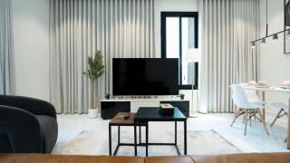 Modern Apt | Stylish Comfort Stay - 1