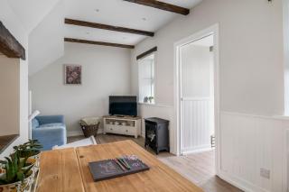 High Peak Retreat - 2
