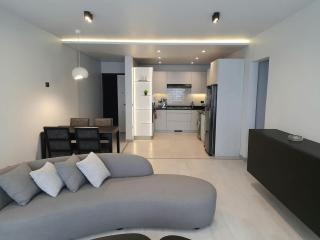 Cozy Modern Apartment , Prime Smouha Location - 6