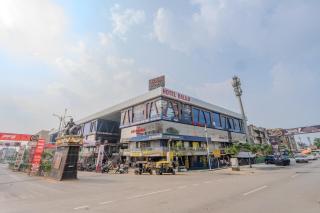 Balaji Rooms & Banquet - 0