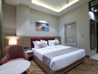 Hotel Kailash Premium - 0