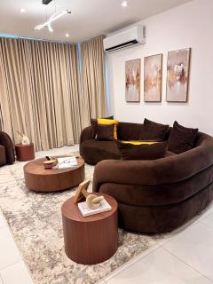 Airport Luxury Suites By BanTree by Clifton Homes - 1