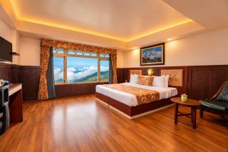 Summit Oakden Resort & Spa at Mall Road - 2