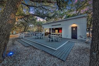 The Driftwoods | Clubhouse | Hot Tubs | Fire | Projector - 7