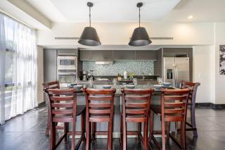 Spacious La Perla Condo with Terrace and Views - 7