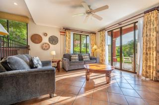 Sunshine Getaway- Lovely Golf Front Villa - 0