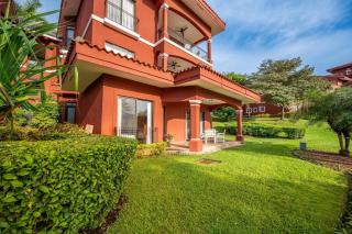 Sunshine Getaway- Lovely Golf Front Villa - 5
