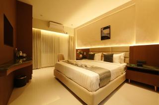 Click Hotel Galaxy-Bangalore Airport - 2