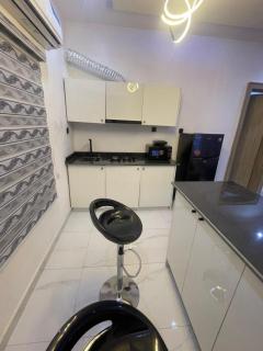 Stephanie's Luxury Apartments - 7