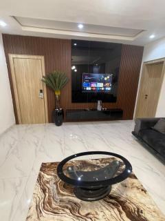 Stephanie's Luxury Apartments - 4