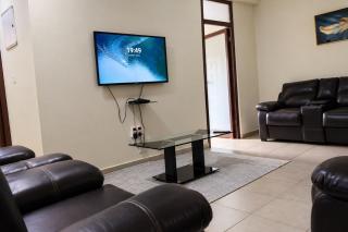 Apartment in Dodowa Wi-Fi Laundry Kitchen DSTV Air Con n More - 7
