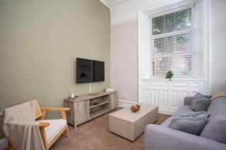 The Old Bank Vacant Nests Spacious 5BR - 4
