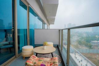 New Luxury Studio StaybyCityFocus Paras Square - 8