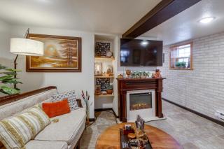 Black Hills Basecamp: Historic Rapid City Home! - 7